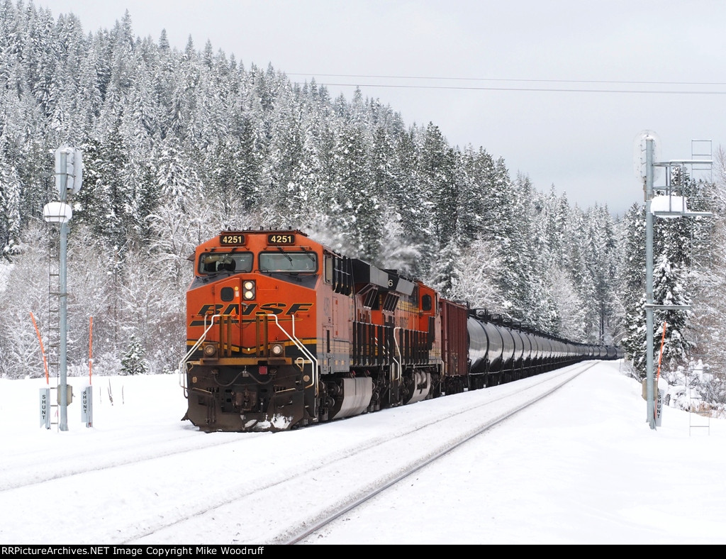 BNSF 4251